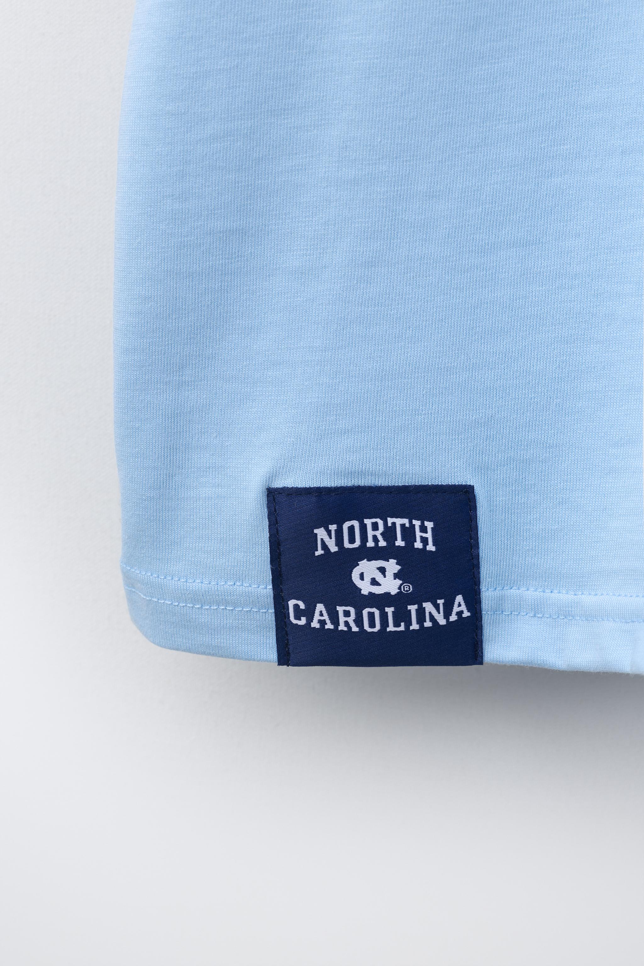 T-SHIRT IMPRIMÉ NORTH CAROLINA PARK FIELDS ®